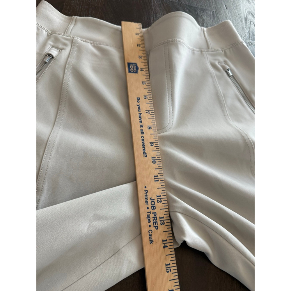 Athleta Beige Cargo Trousers Size 10, wide leg, pull on. Pockets.
Gorp, athlete - Picture 7 of 9